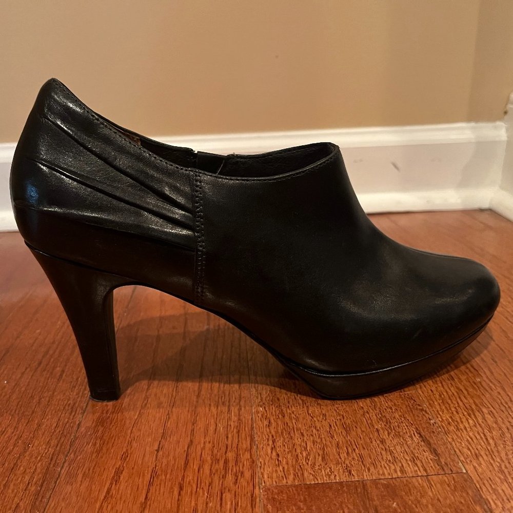 Clarks leather ankle boots